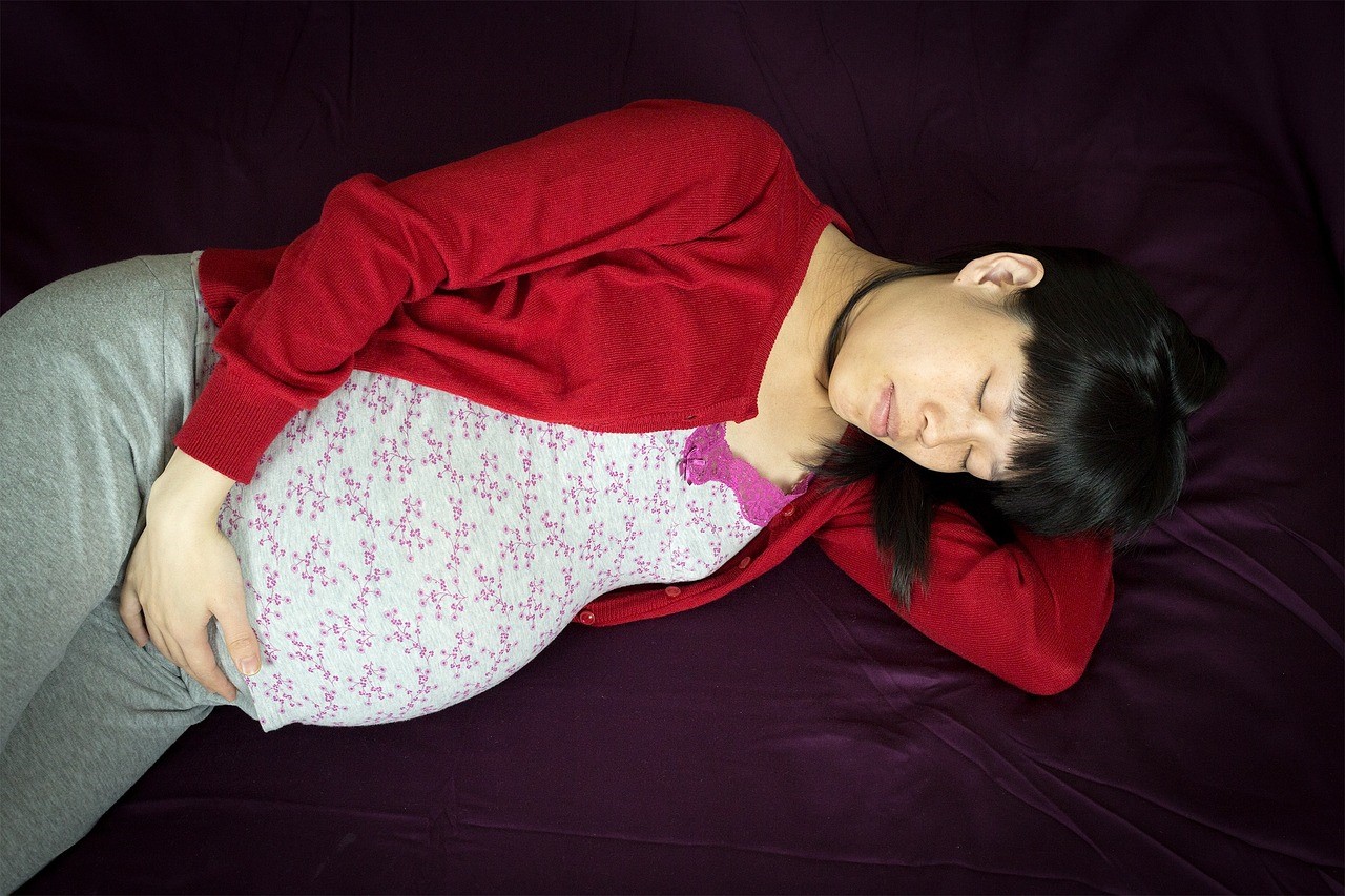 Tips Tidur Nyaman Selama Kehamilan Trimester 3